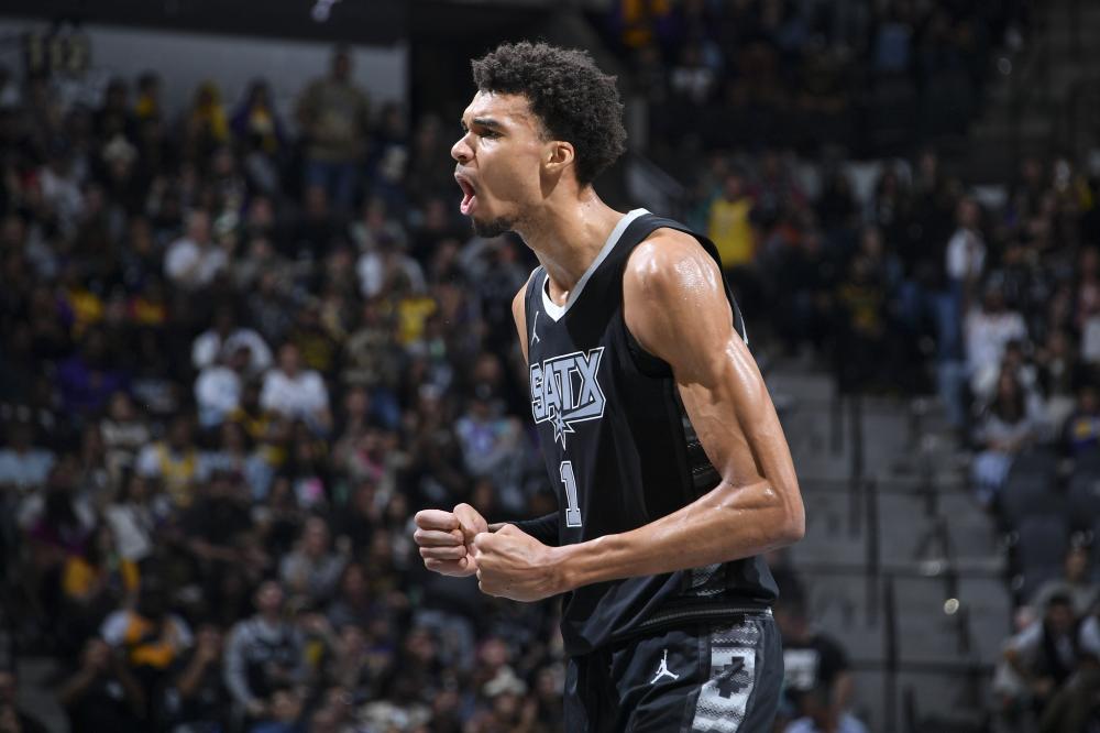 澳大利亚完 澳大利亚完