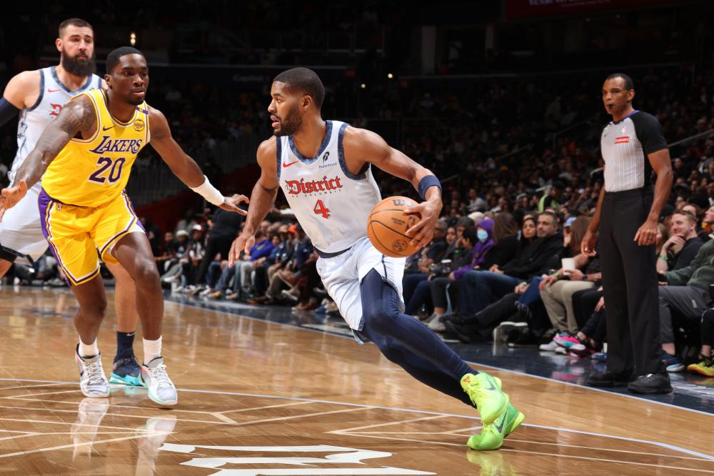 且在大赛中 且在大赛中