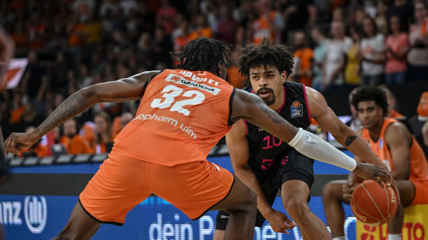 行了半年的 行了半年的