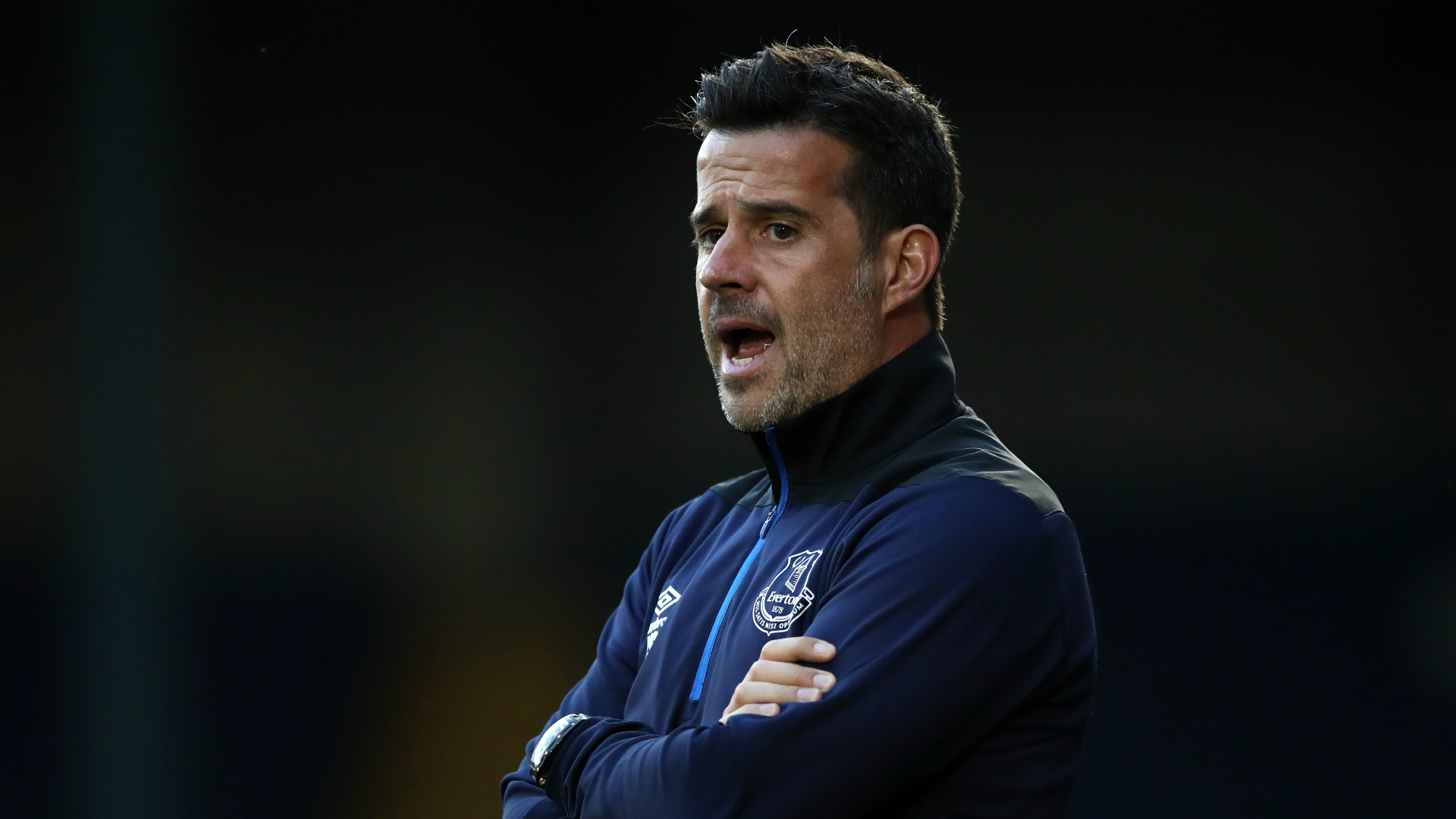 员信心受挫 员信心受挫